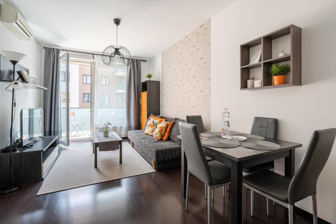 City Center Corvin Suite Apartment Budapest Exteriör bild